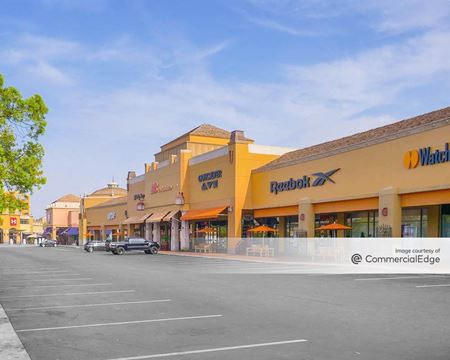 Retail space for Rent at 100 Citadel Drive in Los Angeles