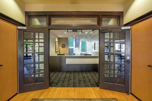 Regus - Hilton Head