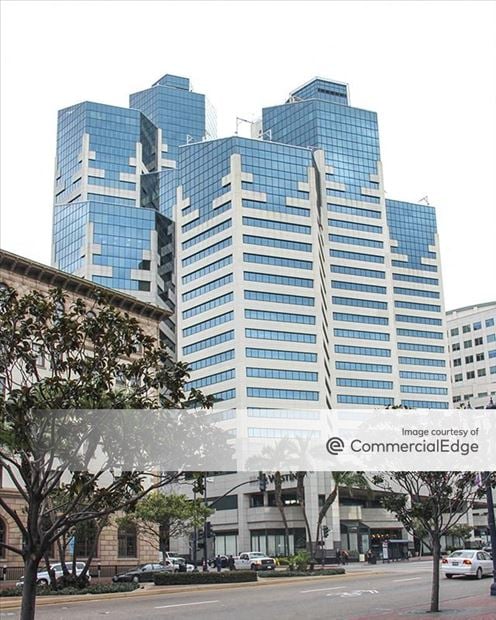 Emerald Plaza
