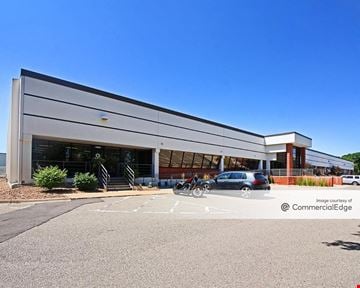 Shady Oak Business Center - 10321, 10333 & 10391-10399 West 70th Street