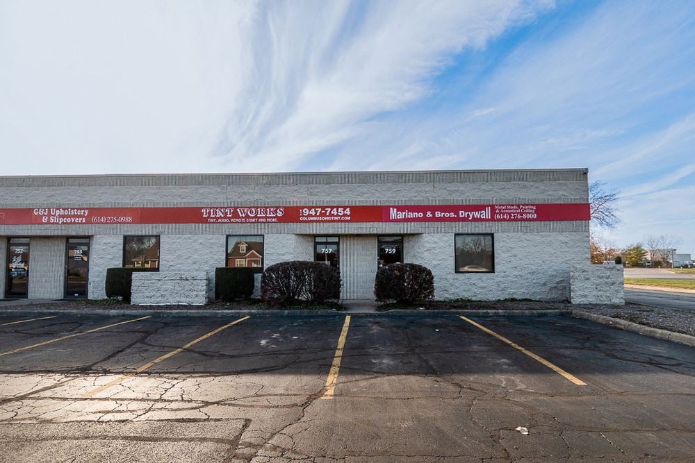 725-759 N Wilson Rd