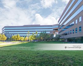 Quail Springs Parkway Plaza