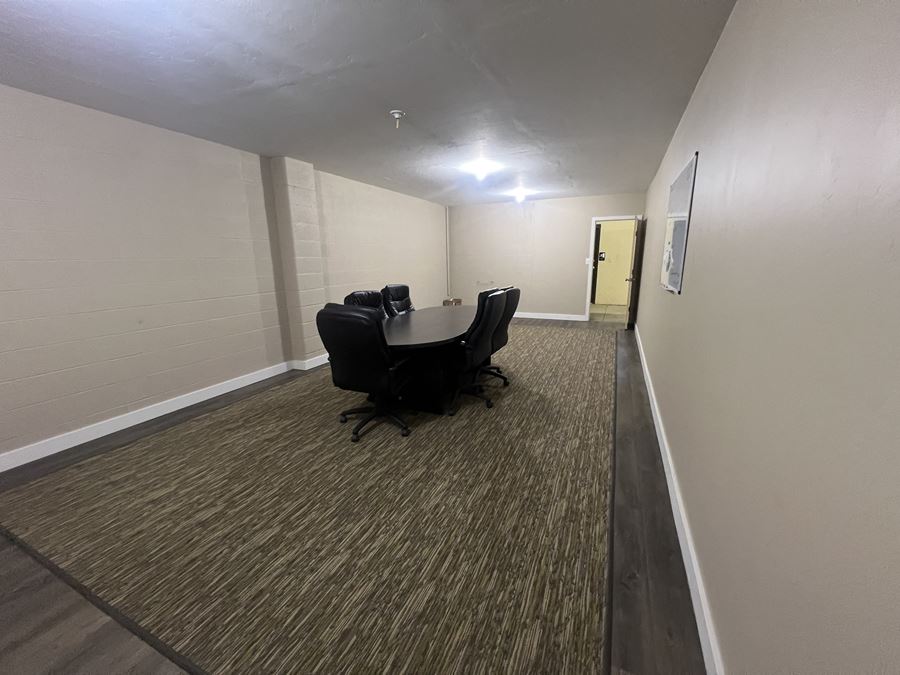 5611 SW 38 St. Industrial Property