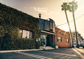 Bizhaus - Marina del Rey