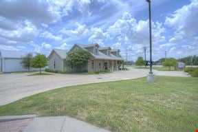 3209 Fort Worth Dr