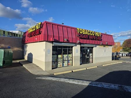 Retail space for Sale at 3500 Mount Vernon Ave in Alexandria