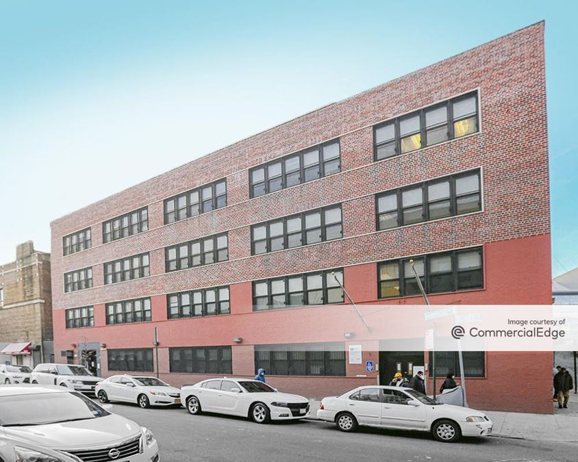 25412549 Bainbridge Avenue 2541 Bainbridge Avenue Office Building