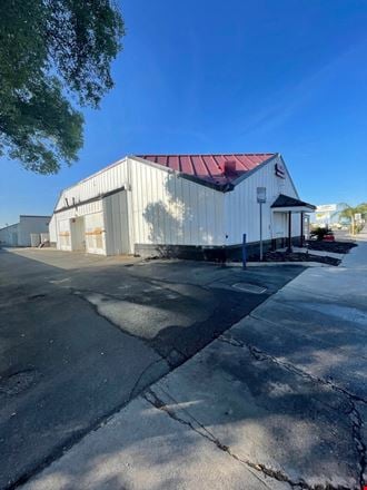±4,168 SF Turn Key Freestanding Retail Restaurant