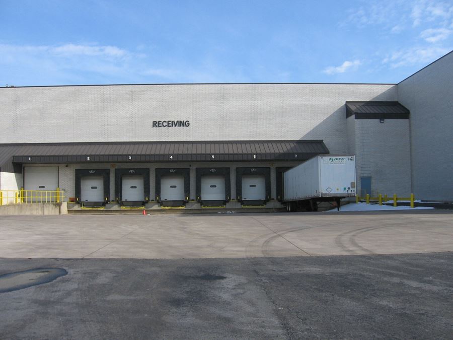 8000 Freedom Campus