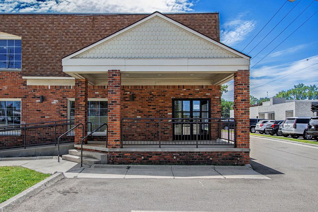 Shore Pointe Motor Lodge Hotel 20000 E 9 Mile Rd, St. Clair Shores