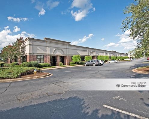 Pelham at Hyland Business Center