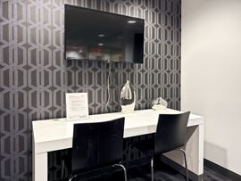 Regus - 1250 Broadway