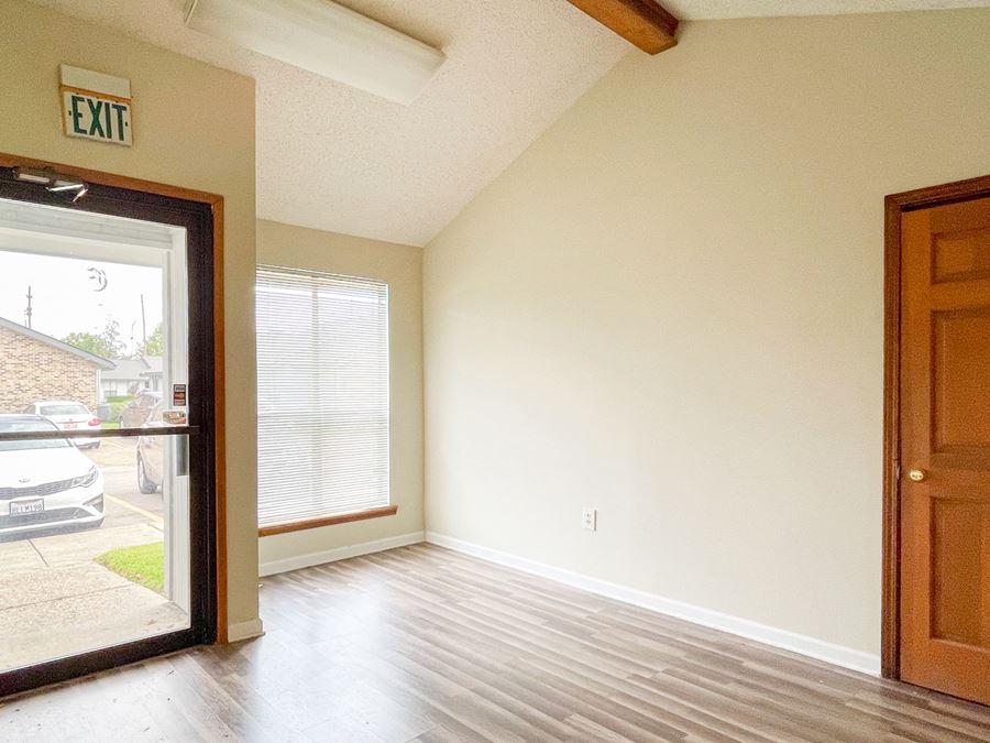 First Month Free – Recently Renovated Office Suites for lease on Summa Ave