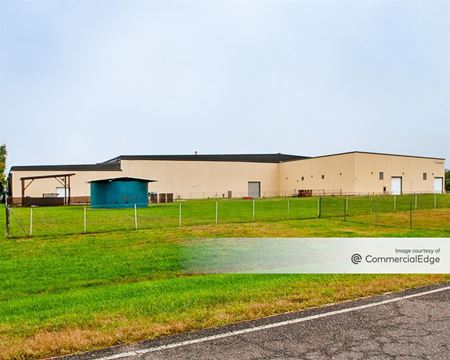 Industrial space for Rent at 437 North Grove Street in Winslow
