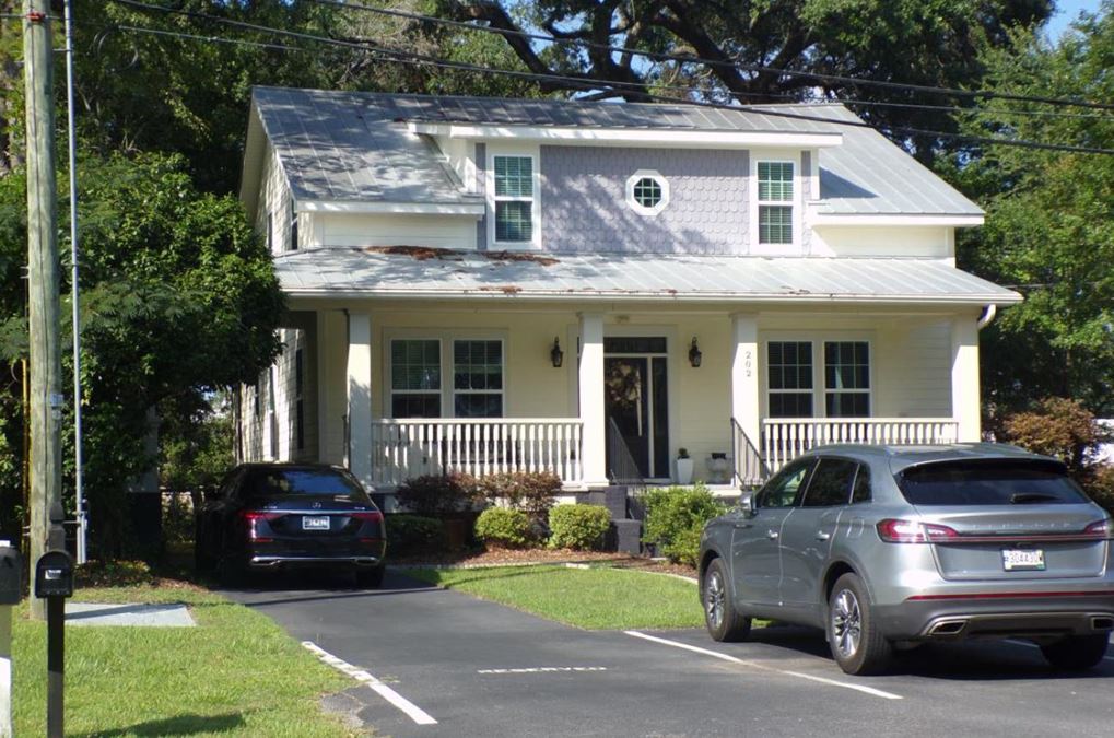 Commercial Gem in the Heart of Historic Summerville