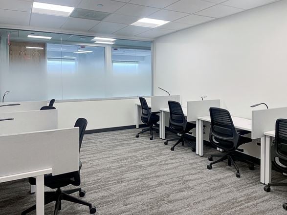 Regus - Westmont - Oakmont Plaza Drive