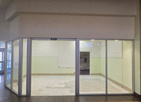 729      Space Photo Gallery 2