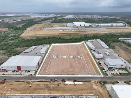 Photo of commercial space at 4006 Quivira Dr in Laredo