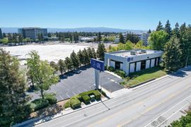 3000 Lakeside Drive