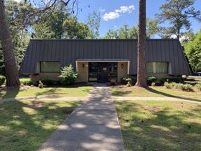2414 E Plaza Dr