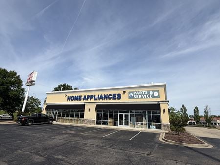Retail space for Rent at 5240 Summer Avenue in Memphis