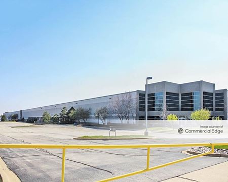 Industrial space for Rent at 351 Internationale Drive in Bolingbrook