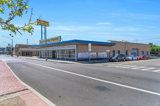 4917 International Blvd