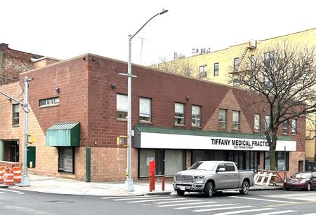 Commercial space for Rent at 885 Bruckner Blvd in Bronx