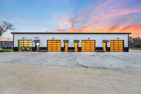 Industrial space for Rent at 15210 Fitzhugh Road in Austin