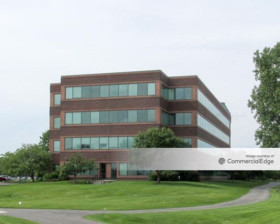 Hamilton Lakes Business Park - 333 Pierce Road