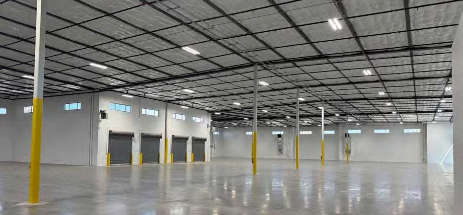 Bldg 1025 - ±40,998 SF office/warehouse bldg