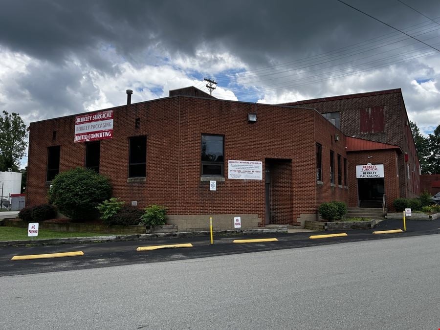 For Lease | 106,582 SF Warehouse/Manufacturing Space