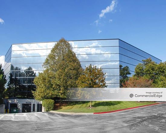 Crossroads Corporate Center - 20975 Swenson Drive