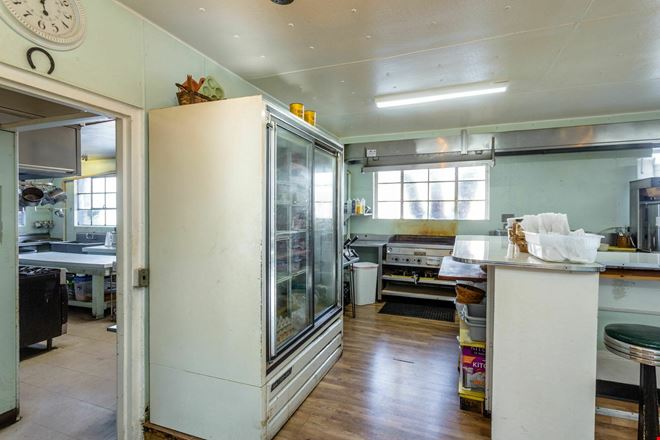 TURNKEY RESTAURANT OPPORTUNITY - THE THOMAS HOUSE
