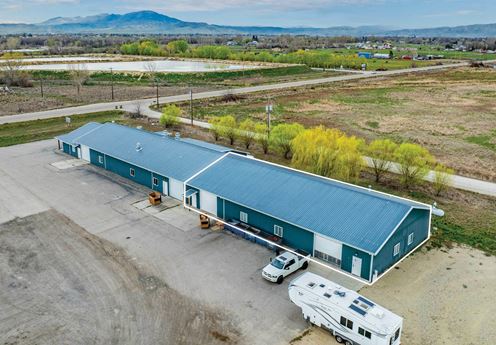 2447 W Highway 52