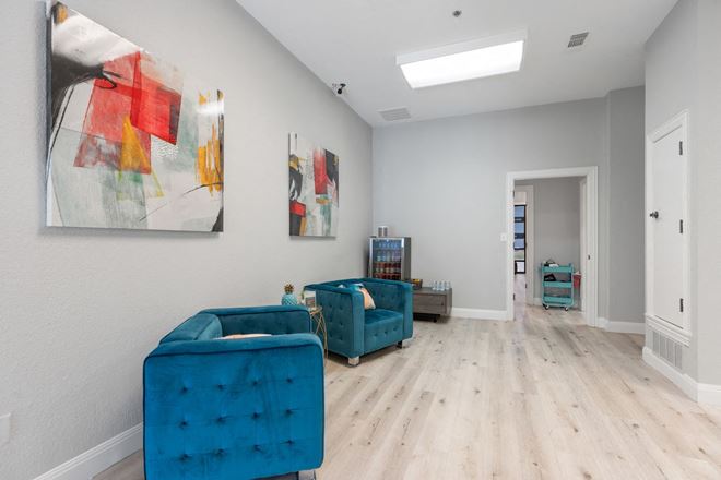 2615 E Southlake Blvd