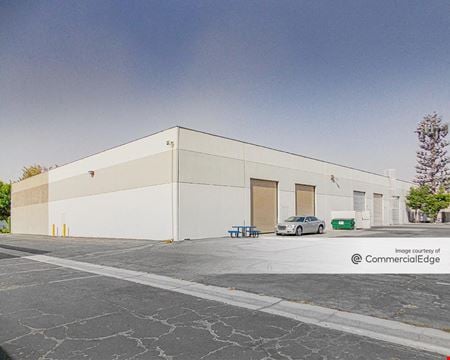 Industrial space for Rent at 2907 South Croddy Way in Santa Ana