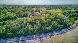 Ideal for hotel, QSR, or commercial development