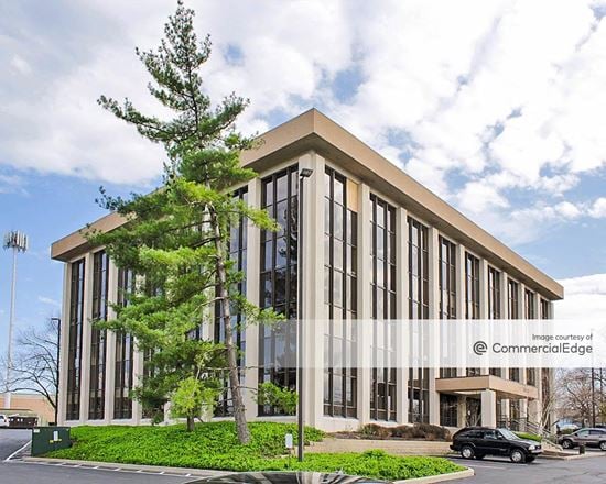 CBank Office Park - 8040 & 8050 Hosbrook Road