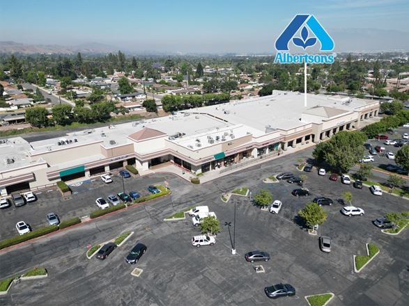 Citrus Village Plaza