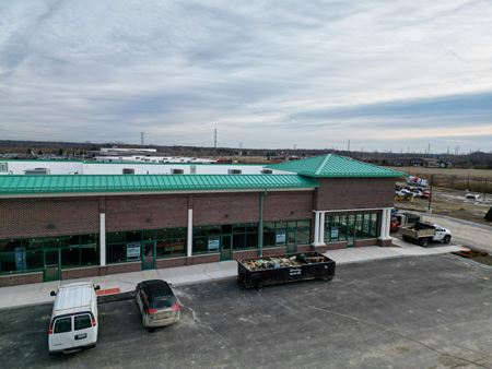 Retail space for Rent at 11880 Vista Springs Blvd in Washington Twp