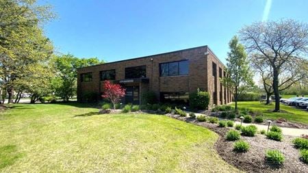Photo of commercial space at 570 Oakwood Rd in Lake Zurich