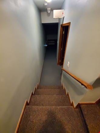 60 Hill Rd S