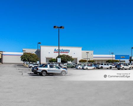 Retail space for Rent at 1720 West University Drive in McKinney