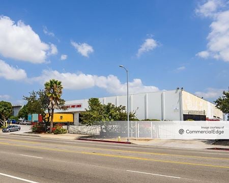 Industrial space for Rent at 13500 South Figueroa Street in Los Angeles