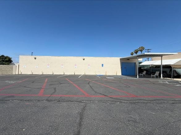 Industrial space for Rent at 10662 Stanford Ave in Garden Grove