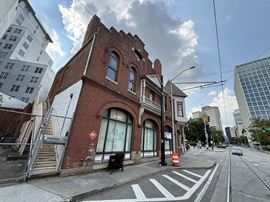 Dixieland Bottling Company Building