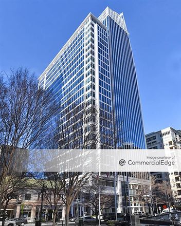 300 South Tryon