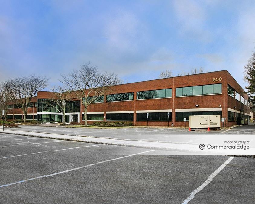 Justin Corporate Center II
