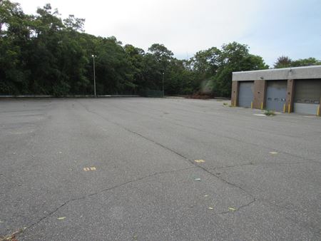 1  ACRE FOR LEASE - Yaphank